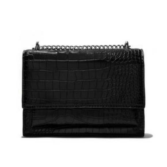 Classic Leather Handbag - Picture 2 of 8